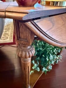 Oak-Drop-Leaf-Side-Table-second-image