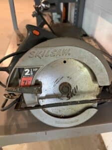 SKILSAW-or-Circular-Saw