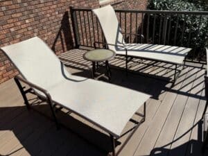 Set-of-Two-Aluminum-Sling-Chaise-Lounges-with-Side-Table