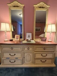 Stanley-Furniture-Country-French-Piece-Bedroom-Set-fourth-image