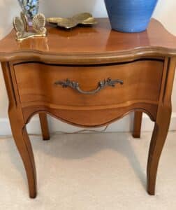 Stanley-Furniture-Distinctive-Furniture-French-Provincial-Dresser-and-Nightstand-Set-fifth-image
