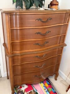Stanley-Furniture-Distinctive-Furniture-French-Provincial-Dresser-and-Nightstand-Set-third-image