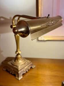 Vintage-Brass-Art-Nouveau-Bankers-Lamp