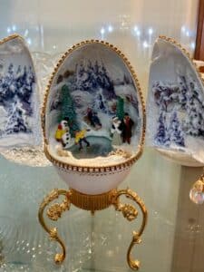Vintage-Musical-Egg-Diorama-with-Winter-Scene