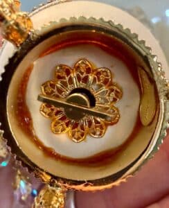 Vintage-Musical-Egg-Diorama-with-Winter-Scene-second-image