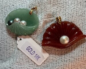 k-Gold-Pendants-with-Jade-and-Carnelian-Shells-and-Pearls-third-image