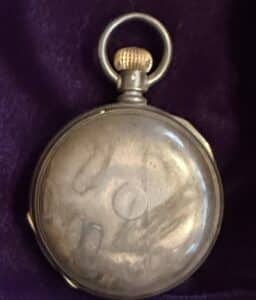 A.W.-Co.-Waltham-Coin-No.-Pocket-Watch-fourth-image