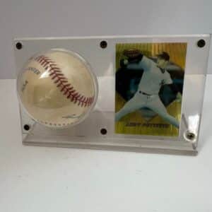Andy-Pettitte-Autographed-Baseball-Card