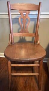 Antique-Oak-Dining-Chair-with-Carved-Spindle-Back