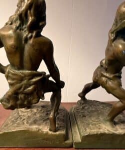 Armor-Bronze-Bookends-Depicting-Athletes-second-image