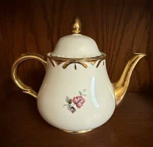Arthur-Wood-England-Floral-Teapot