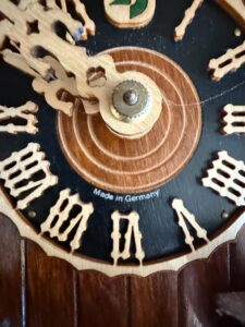Black-Forest-Cuckoo-Clock-by-Drubba-second-image