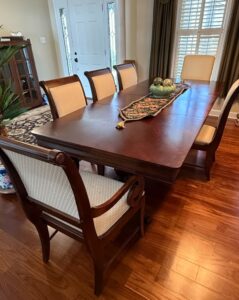 Broyhill-Dining-Table-and-Chairs-Set