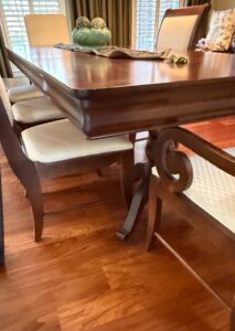 Broyhill-Dining-Table-and-Chairs-Set-second-image