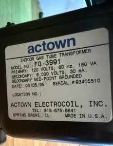 Budweiser-Bud-Frogs-Neon-Sign-or-third-image