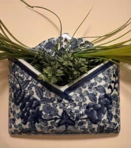 Chinoiserie-Blue-and-White-Porcelain-Envelope-Vase