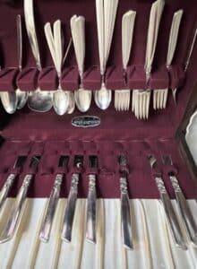Community-South-Seas-Silverplate-Flatware-Set-with-Serving-Pieces