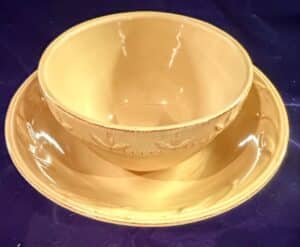 Debby-Segura-Designs-Sorrento-Stoneware-Serving-Bowl-and-Plate-Set-second-image