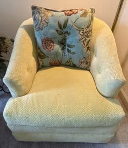 Distinctive-Furniture-by-Gilliam-Armchair