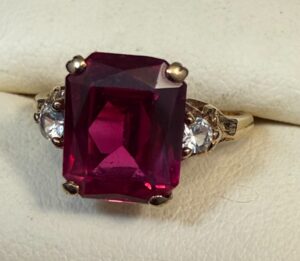 Emerald-Cut-Rhodolite-Garnet-and-Diamond-Ring