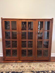 Gustav-Stickley-Oak-Bookcase-second-image