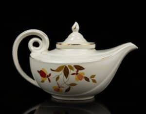 Halls-Superior-Quality-Kitchenware-Autumn-Leaf-Mixing-Bowl-and-Teapot-second-image