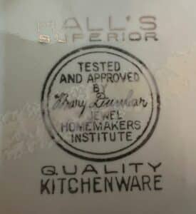 Halls-Superior-Quality-Kitchenware-Autumn-Leaf-Mixing-Bowl-and-Teapot-third-image