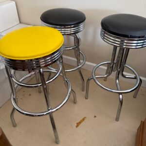 Harley-Davidson-Chrome-Banded-Bar-Set-with-Swivel-Stools-third-image
