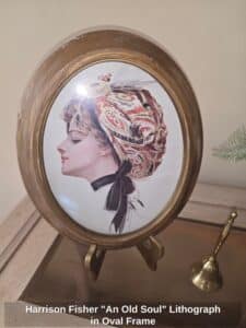 Harrison-Fisher-An-Old-Soul-Lithograph-in-Oval-Frame