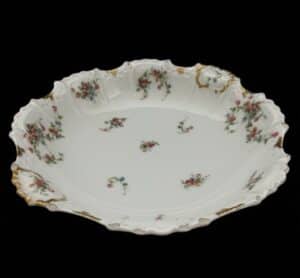 Haviland-Limoges-Oval-Serving-Dish-with-Scalloped-Edge-and-Floral-Pattern