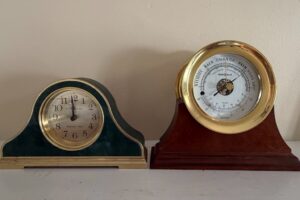 Howard-Miller-Westminster-Chime-Mantel-Clock-and-Barometer-Set