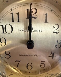 Howard-Miller-Westminster-Chime-Mantel-Clock-and-Barometer-Set-second-image