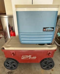 Igloo-Maxcold-Cooler-on-Ames-Lawn-Buddy-Wagon