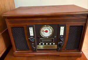 Innovative-Technology-ITVS-Wooden-Music-Centre-with-Recordable-CD-Player