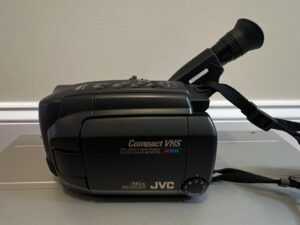 JVC-GR-AXM-Compact-VHS-Camcorder