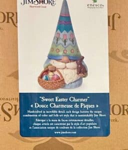 Jim-Shore-Sweet-Easter-Charmer-Gnome-Figurine-second-image