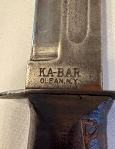 KA-BAR-USMC-Fighting-Knife-WWII-Era-fourth-image