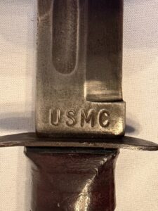 KA-BAR-USMC-Fighting-Knife-WWII-Era-third-image