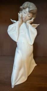 Lladro-Porcelain-Figurine-Angel-Mime-