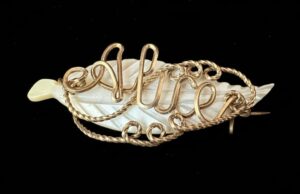 Marcel-Boucher-Mother-of-Pearl-Leaf-Brooch-with-Gold-Wire-Alice-Overlay