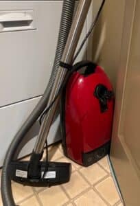 Miele-Red-Star-Si-Canister-Vacuum-Cleaner