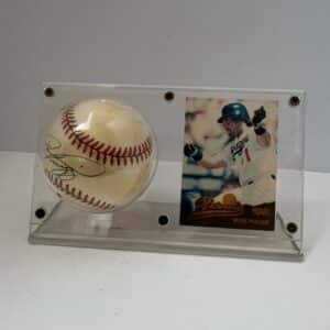 Mike-Piazza-Autographed-Baseball-Card