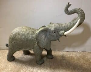 Safari-Ltd-African-Bull-Elephant-Toy-1