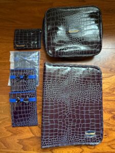 SeneGence-Crocodile-Embossed-Ring-Binder-and-Cosmetic-Bag-Set