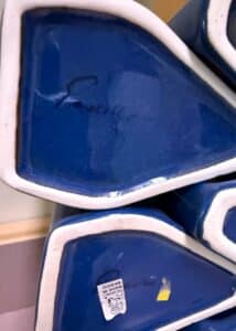 Set-of-Rodolfo-Padilla-Ceramic-Mugs-with-Wooden-Holder-second-image