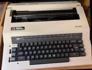 Smith-Corona-XE-Electronic-Typewriter