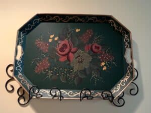 Square-Nest-Hand-Painted-Floral-Tole-Tray-with-Stand