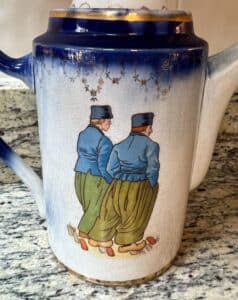 Sterling-China-Dutch-Children-Teapot-second-image