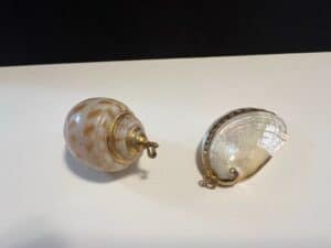 Tonna-Shell-Pendant-with-Gold-Tone-Trim-and-Mother-of-Pearl-Bivalve-Pendant-Set