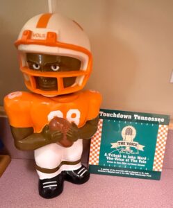 University-of-Tennessee-Vols-John-Ward-Tribute-Kenny-Chesney-CD-and-Player-Beverage-Bottle